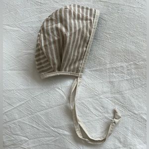 Boutique baby bonnet